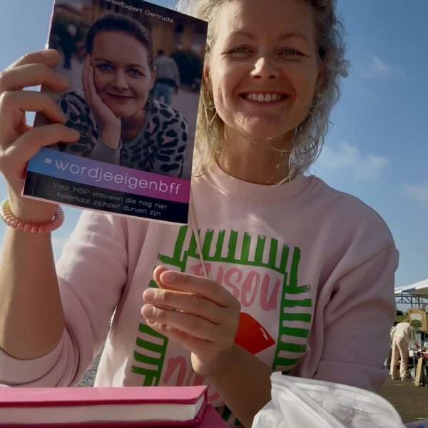 Het papieren boek #wordjeeigenbff